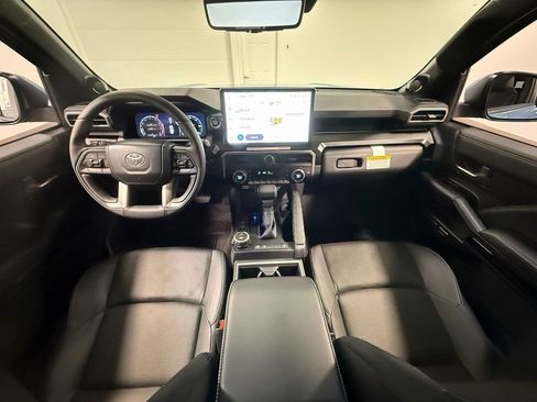 Used 2025 Toyota 4Runner Limited w/ Tow Technology Package image 61