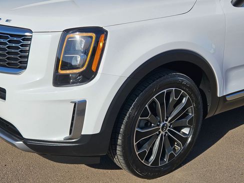 Used 2021 Kia Telluride EX w/ EX Premium Package FWD image 11