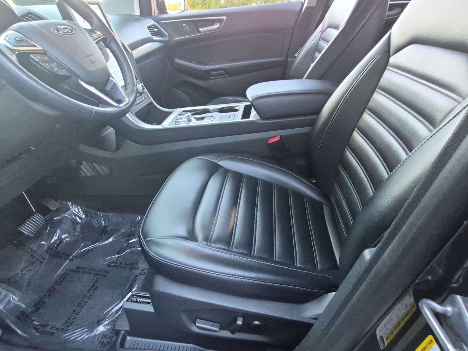 Used 2024 Ford Edge SEL AWD/4WD image 16