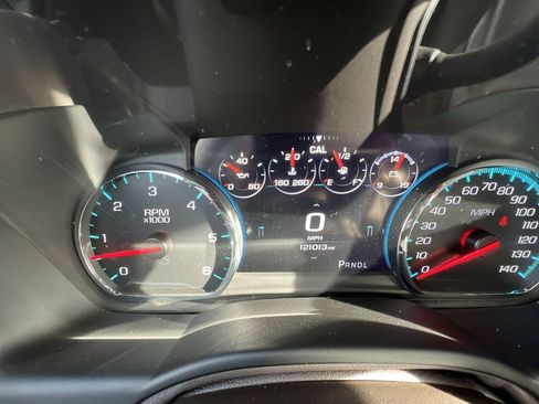 Certified 2019 GMC Yukon XL Denali w/ Denali Ultimate Package image 12