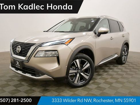 Used 2021 Nissan Rogue Platinum image 1