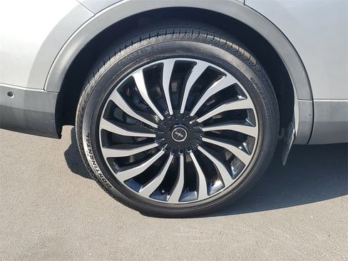Used 2019 Lincoln Nautilus Black Label image 6