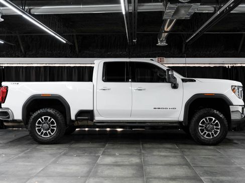 Used 2022 GMC Sierra 2500 SLE w/ SLE Convenience Package image 9
