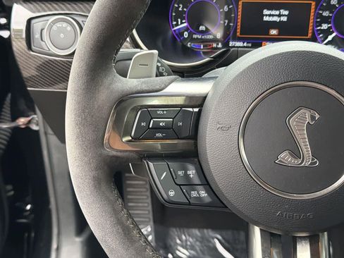 Used 2020 Ford Mustang Shelby GT500 w/ Technology Package image 12