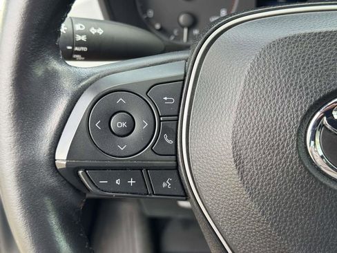 Used 2024 Toyota Corolla SE w/ SE Premium Package image 10