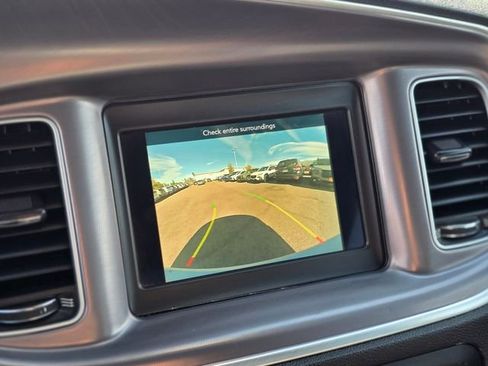 Used 2022 Dodge Charger SXT image 27