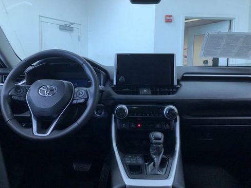 Certified 2023 Toyota RAV4 XLE w/ Convenience Package AWD/4WD image 17