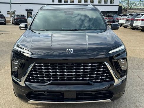 Used 2025 Buick Enclave Avenir w/ Super Cruise Package AWD/4WD image 9
