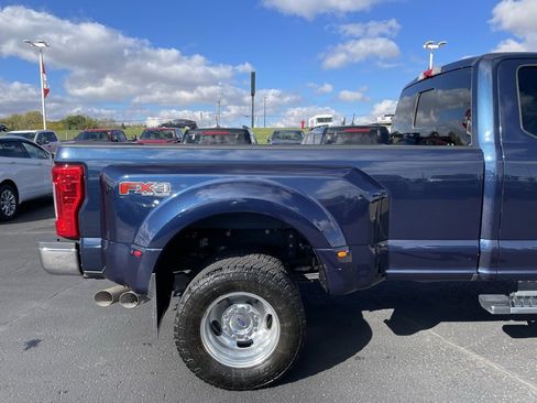 Used 2018 Ford F350 Lariat w/ Lariat Value Package image 30