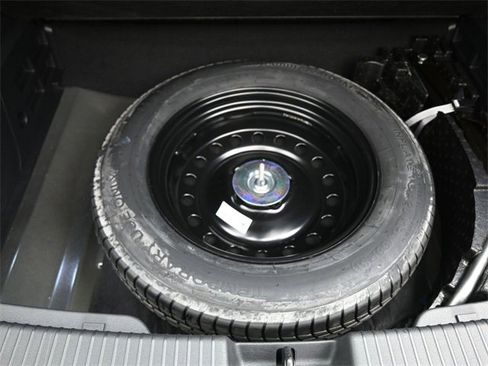 Certified 2024 Volkswagen Atlas Cross Sport SE w/ Adventure Package image 14