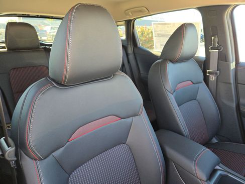 New 2026 Nissan Kicks SR image 20