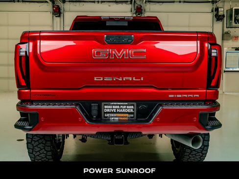 Used 2024 GMC Sierra 2500 Denali w/ Denali Reserve Package AWD/4WD image 8