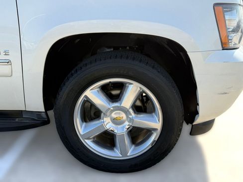 Used 2011 Chevrolet Tahoe LTZ image 11