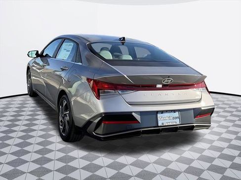 New 2026 Hyundai Elantra Limited image 5