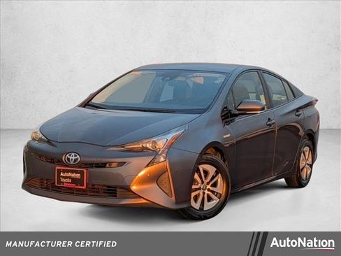 Certified 2018 Toyota Prius Three image 1