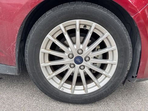 Used 2015 Ford C-MAX SEL w/ Equipment Group 302A FWD image 7