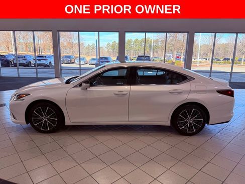 Certified 2025 Lexus ES 350 w/ Premium Package image 4