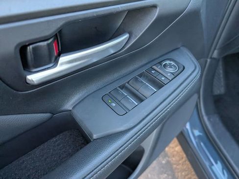 Used 2025 Toyota Grand Highlander FWD image 15