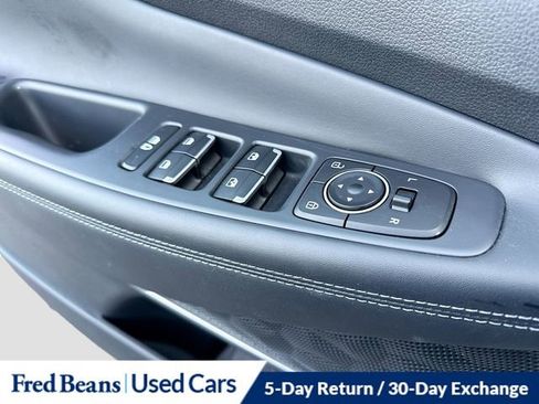 Used 2023 Hyundai Santa Fe SEL w/ Premium Package image 19