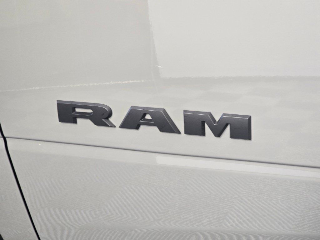 New 2026 RAM 2500 Laramie w/ Night Edition AWD/4WD image 16