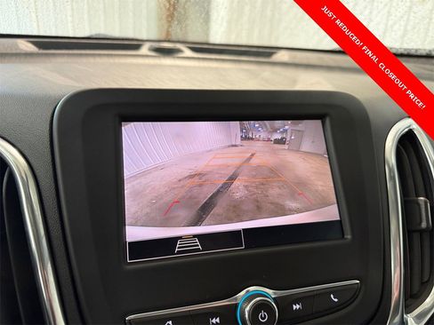 Used 2022 Chevrolet Equinox LT image 17