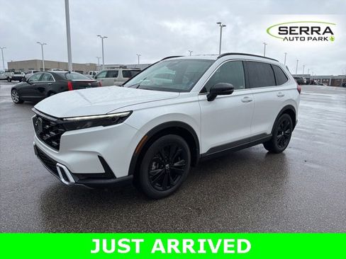 Used 2024 Honda CR-V Sport Touring image 1