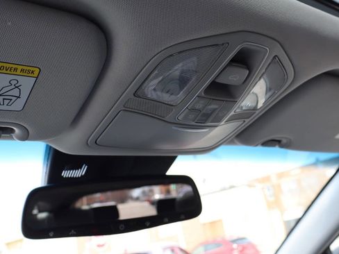 Used 2017 Hyundai Santa Fe Limited image 22