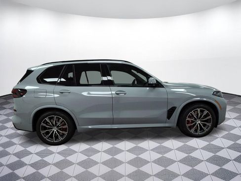 New 2026 BMW X5 xDrive50e w/ M Sport Package image 7