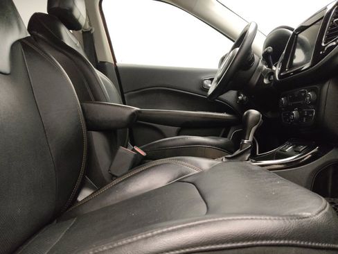 Used 2019 Jeep Compass Limited FWD image 21