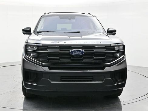 New 2025 Ford Expedition Max Active image 2