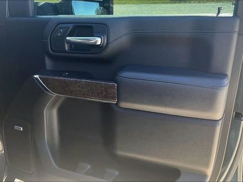 Used 2022 GMC Sierra 2500 Denali w/ Denali Ultimate Package image 24