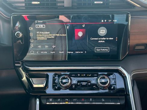 Used 2025 GMC Sierra 2500 Denali Ultimate w/ Max Trailering Package image 19