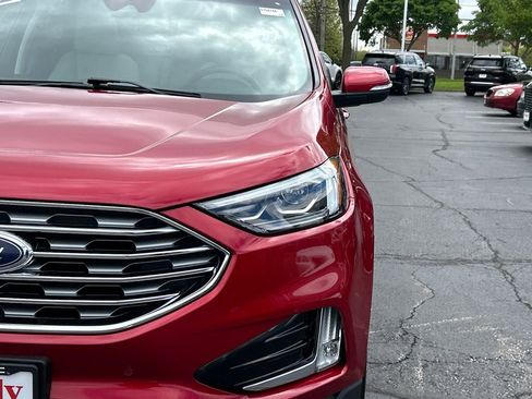 Used 2020 Ford Edge Titanium w/ Equipment Group 301A AWD/4WD image 10