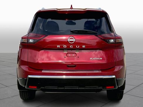 Used 2024 Nissan Rogue Platinum w/ Platinum Premium Package image 4