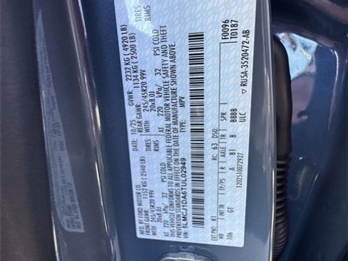 New 2026 Lincoln Corsair Premiere image 23