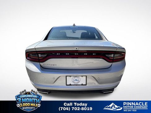 Used 2023 Dodge Charger SXT RWD image 5