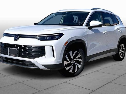 New 2026 Volkswagen Tiguan S image 1