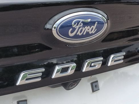 Used 2024 Ford Edge Titanium AWD/4WD image 13