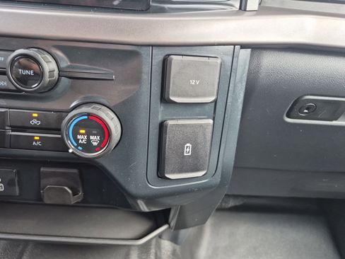 Used 2025 Ford F150 XL w/ Equipment Group 103A High image 30