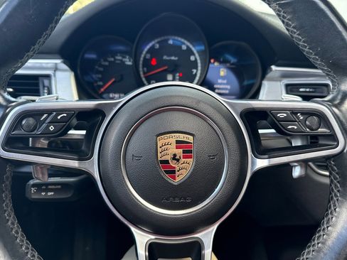 Used 2016 Porsche Macan Turbo AWD/4WD image 15