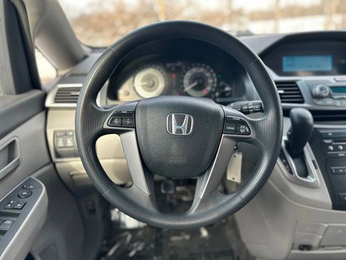 Used 2011 Honda Odyssey EX image 24