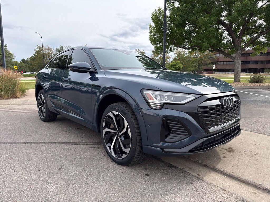 Used 2024 Audi Q8 e-tron Premium Plus w/ Premium Plus Package AWD/4WD image 7