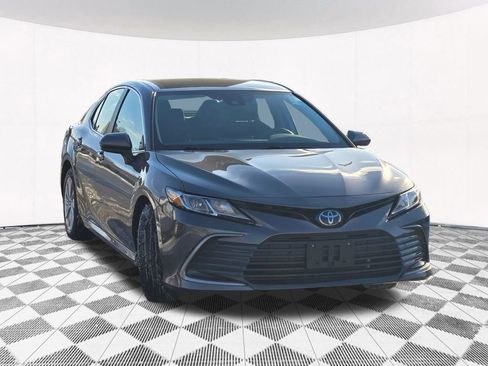 Used 2023 Toyota Camry LE FWD image 6