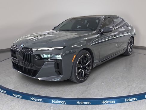 Used 2023 BMW 740i w/ Parking Assistance Package image 1