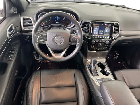 Used 2022 Jeep Grand Cherokee Limited image 22