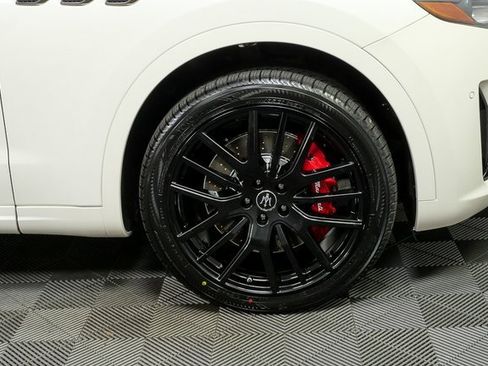 Certified 2022 Maserati Levante Modena image 4