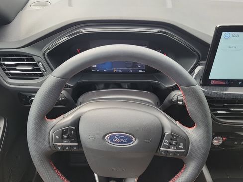 Used 2025 Ford Escape ST-Line w/ Tech Pack #1 AWD/4WD image 19