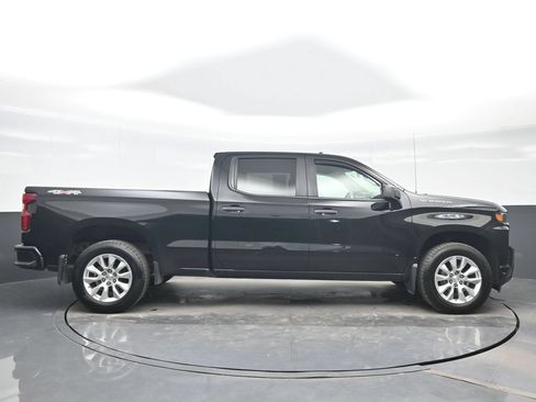 Used 2021 Chevrolet Silverado 1500 Custom w/ LPO, Dark Essentials Package AWD/4WD image 7