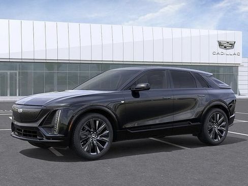 New 2026 Cadillac Lyriq Signature Sport w/ Nappa Leather Package AWD/4WD image 2