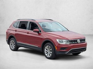 Used 2018 Volkswagen Tiguan SE video 3